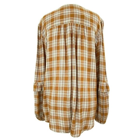 Max Studio S L/S Puff Ruffled Button Front Blouse - Picture 3 of 8